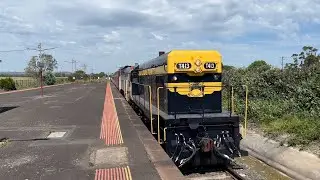 VR T413 & V/Line P20 Speeds Through Nar Nar Goon Station from Warragul to Melbourne