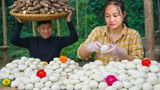 Happy Family Makes Steamed Cassava Cake Together to Sell at Market | Simple Recipe