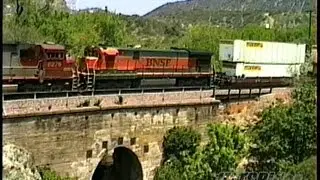 Cajon_(1998) BNSF Downhill Blue Cut With A C30-7