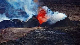 Close Up of Iceland Holuhraun Volcano Eruption 2014