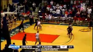 Alexander #0 Hassani Gravett knocks down his eight 3pter!