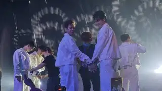 THE SIGN in MANILA ~ The casts playing a relay. And this fans are screaming with that great view.