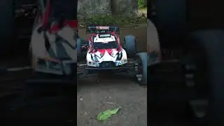 HPI Trophy 4.6 Truggy - Nitro engine 4 wheel drive RC car