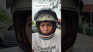 Ariel Noah Naik Motor, Helmnya Gaul Unik