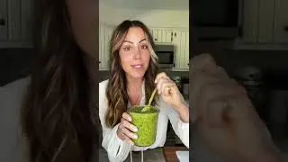 This pesto hack is LIFE because no one wants brown pesto...