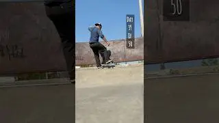 Day 39 of 50. Frontside level up #forthepeople #skateboarding 49 years young.