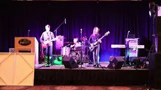 Glass Paradox- Hotel California