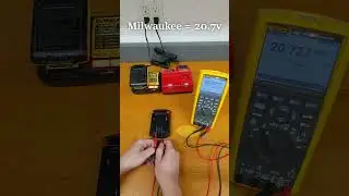 Напряжение аккумулятора Dewalt 20v Max против Milwaukee M18 #short