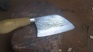 The sharpness of a simple cleaver knife
