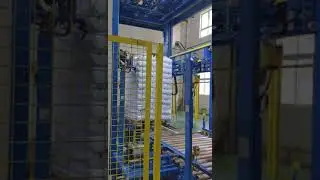 Stretch Hood Pallet Wrapping Machines