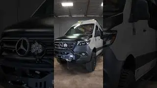 Максимально приключенческий транспорт: тур на фургоне 4x4 Sprinter!