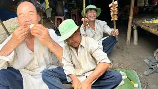 The Lonely Old Man in the Deep Forest: Cooking Rice in Bamboo and Grilling Meat