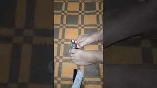 Montando o cubo mágico com os pés