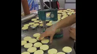 2022 cheap Portuguese egg tart skin hand press forming machine for sale