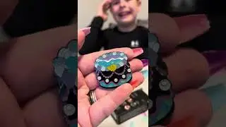 Disney pin unboxing! Sets from hot topic & box lunch 