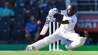 Dickwella ramps Starc for outrageous six