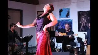 Or&iacute;genes with 45 Grados Flamenco