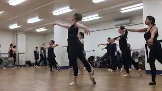 Finis Jhung Ballet Technique: Pas de valse en avant