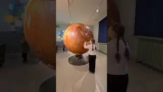 #землявилюминаторе #планета #глобус #музей #Берген #funnysonya #planet #globe #museum#Bergen
