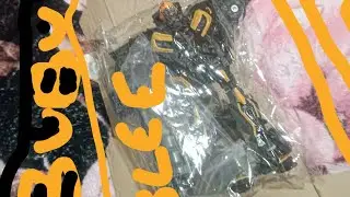 Fazendo um unboxing do Bumblebee boneco (4&ordm;) filme dos (Transformers)eu vendi o meu boneco antigo😭😀 