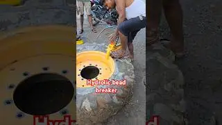 Hydraulic bead breaker😱😱make easy for tyre work👍👍#automobile #machine power 💪💪💪