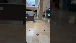 Escalator Montgomery Mall