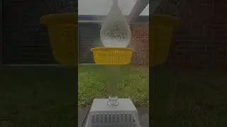 Slow motion water balloon experiment #slowmotion #experiment #balloon #waterexperiments #water