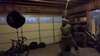 Garage boxing with new cleto reyes gloves :)