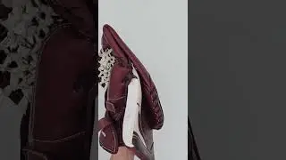 We've completed so many of these Hyperlite 2 glove reworks lately and have noticed the only way to