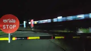 (02139) Jabalpur weekly SF Special | Train Crossing Railway