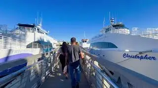Slow down, breathe in the ocean air, and take in #LongBeach from a whole new view. 🚤💙