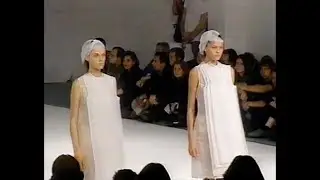 Hussein Chalayan SS 1999 (Fashion TV)