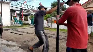 Pasang tenda persiapan acara halal bihalal#harirayaidulfitri1446h#pasangtenda