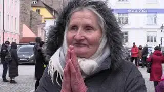 Влад и Наталья обсуждают на Тоомпеа, почему так важно там стоять в те дни