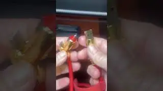 Мне надоело носить с собой несколько зарядных устройств.