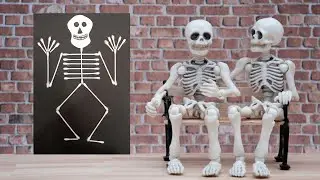 How To Make Cotton Swab Skeleton Halloween Craft #skeleton #swab #halloweencraftsforkids #halloween