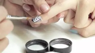 Nail Art Using Stencils and Pigments