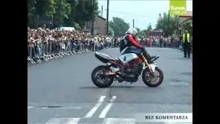 Dobra: Motorowy pokaz akrobacji w wykonaniu Rafała Pasierbka (Dobra)