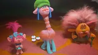 Trolls 2016 the light festival Sally owens and everyone running scene 