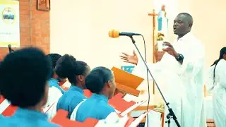 TWAJE MANA YACU by Chorale DUSINGIZUMUKIZA (kagugu)