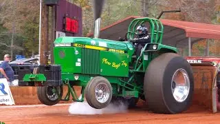 Tractor Pulling 2022: Pro Farm Tractors/light pros. Diesels In Dark Corners (saturday)