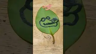 One line Drawing of e Alegator head on a leaf #aram_nabeel (#shorts) #fypシ゚