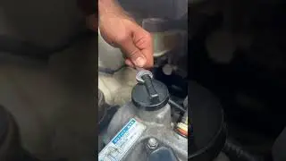 Engine Oil Cup Open Trick #alsharifauto #mz #shani #shortvideo  #catalyticconverter #fix #toyota