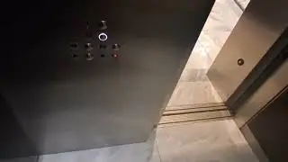 Thyssenkrupp hydraulic entrance elevator at the shops at Hudson Yards (Manhattan, NY)