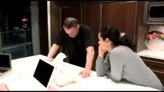 Jean Claude Van Damme pète un câble
