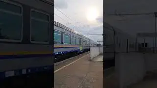 Quick Regional train passby!! #italy #railway #train #youtubeshorts #youtube
