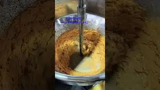 Large meatball machine, processing 100-200 pcs/min, with fast processing speed and good roundness.