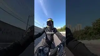 Bewaffnete Diebe wollen Biker ausrauben! 😱 Videocredits:  isaque_mt09 ig