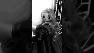 A cute little doll modeling in the tunnel abstract❤️👍🥰💝