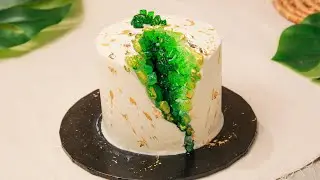 Green Crystal Cake